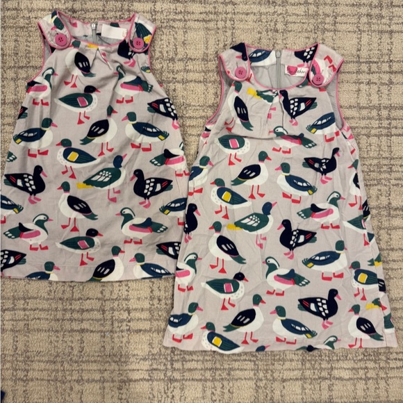 mini boden duck dress New 12-18M Mini Boden Baby Blue Daisy Duck sweater Peter Pan collar dress 12-18